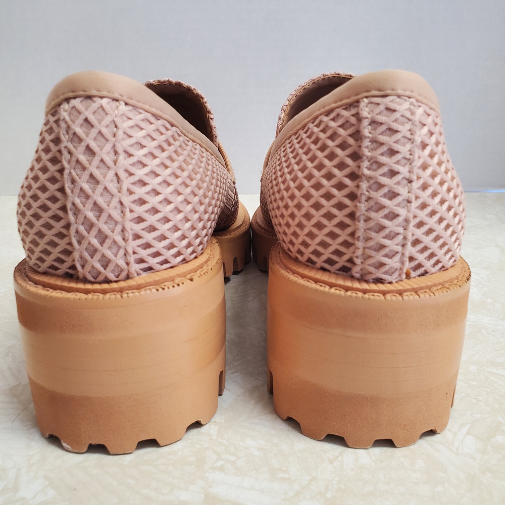 Areosoles Elegant Mesh Loafers in Pink and Tan - Picture 4 of 5
